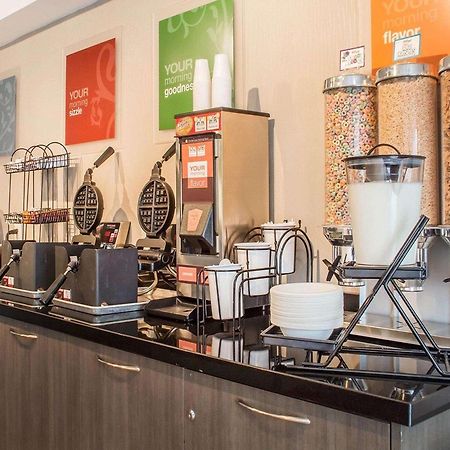 Comfort Inn Hamilton Bagian luar foto