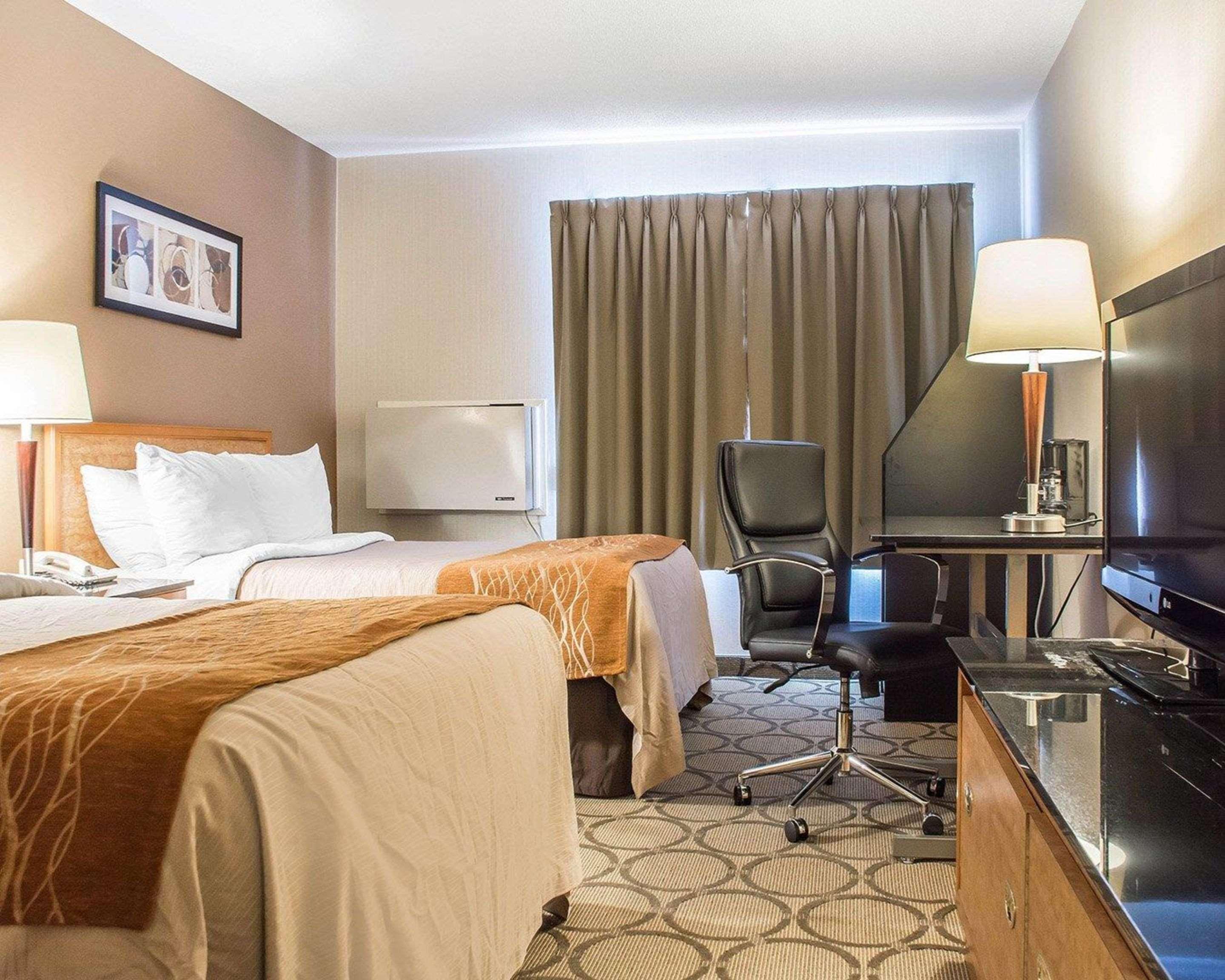 Comfort Inn Hamilton Bagian luar foto