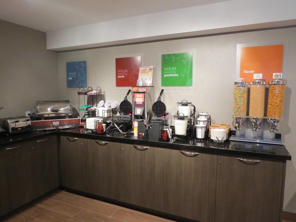 Comfort Inn Hamilton Bagian luar foto