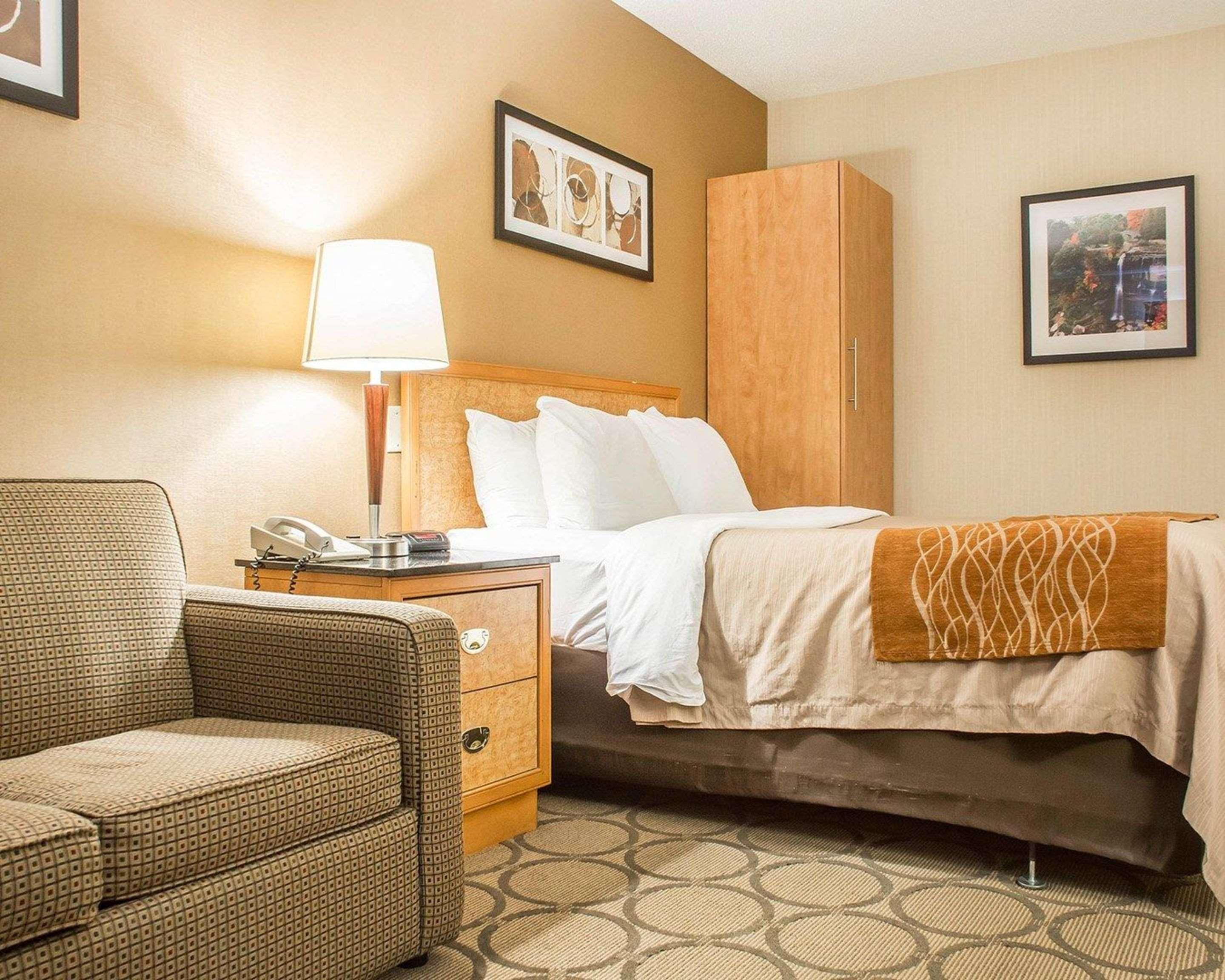 Comfort Inn Hamilton Bagian luar foto