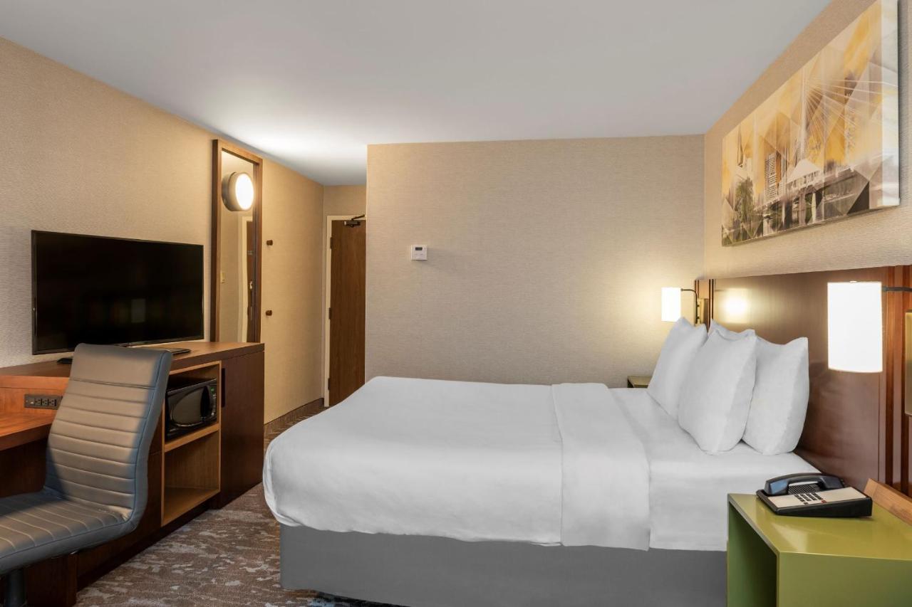 Comfort Inn Hamilton Bagian luar foto