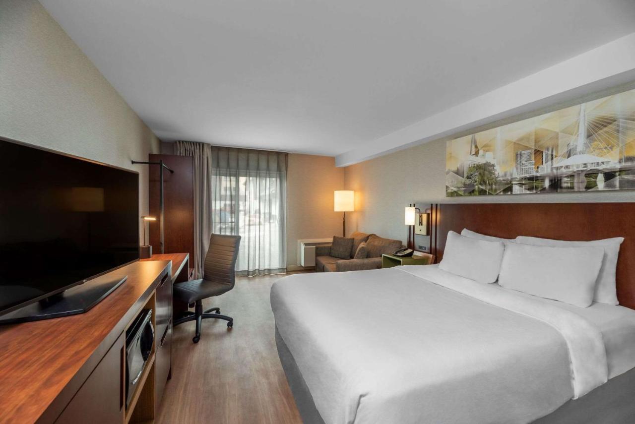 Comfort Inn Hamilton Bagian luar foto
