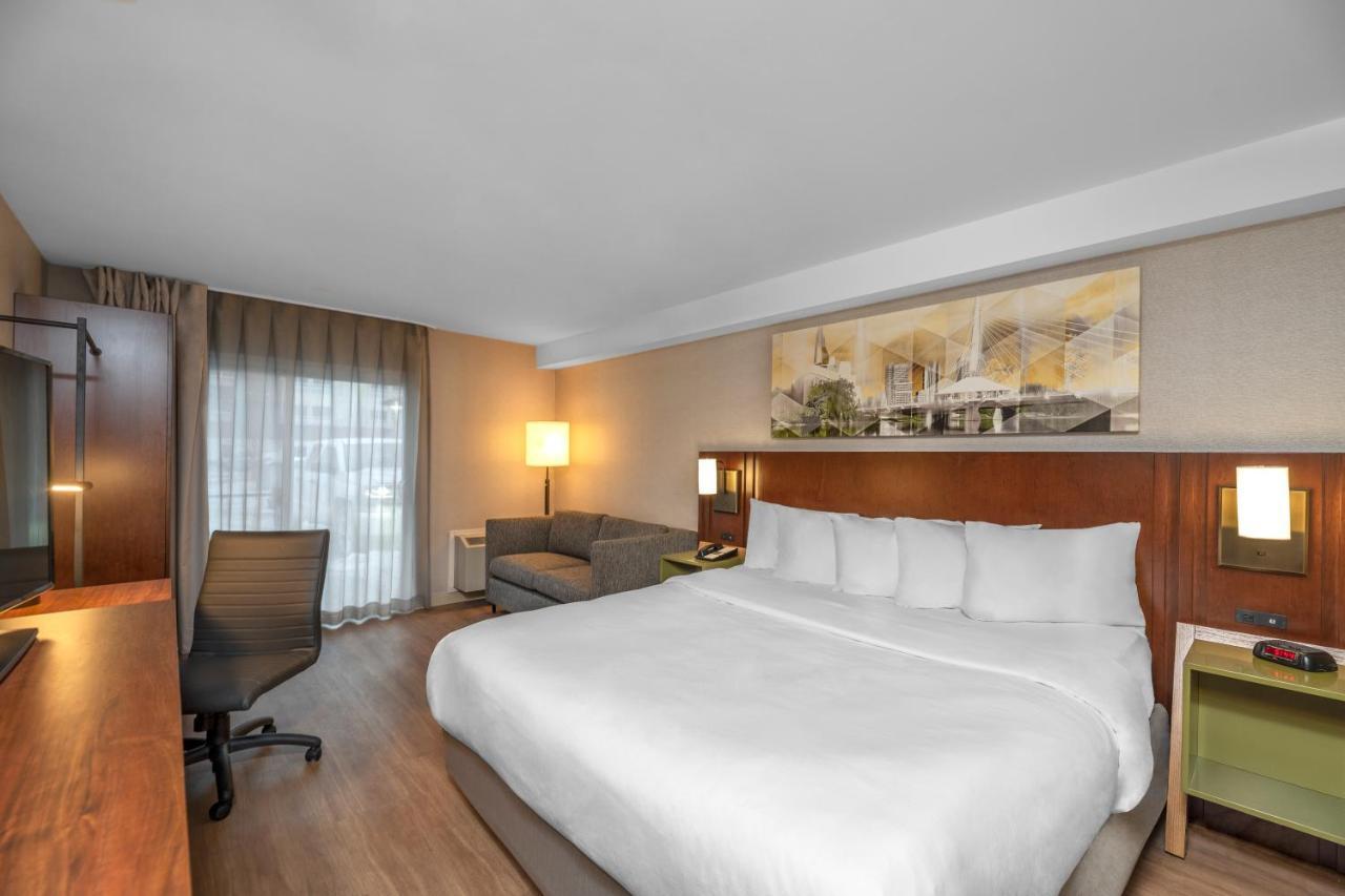 Comfort Inn Hamilton Bagian luar foto