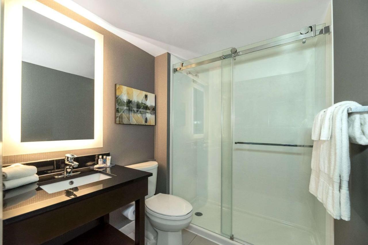 Comfort Inn Hamilton Bagian luar foto