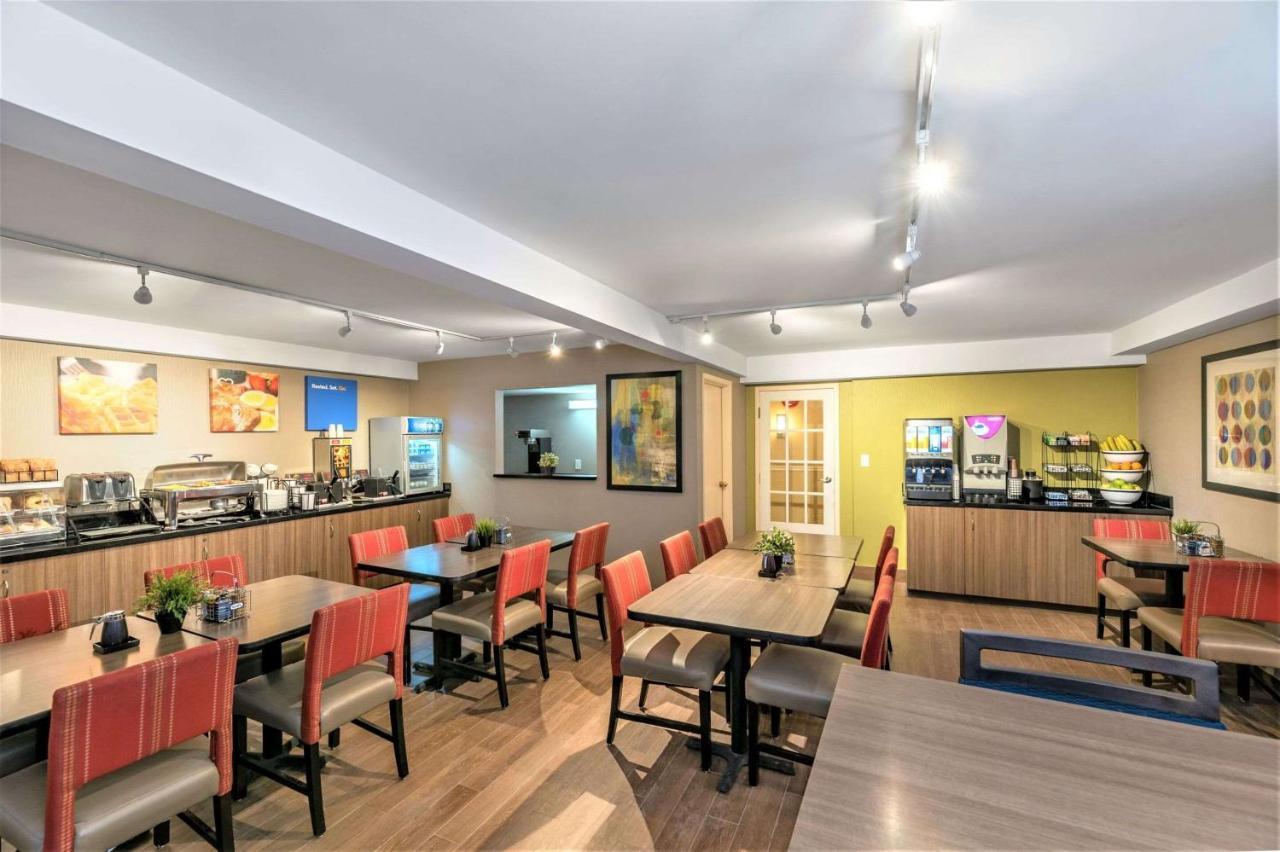 Comfort Inn Hamilton Bagian luar foto