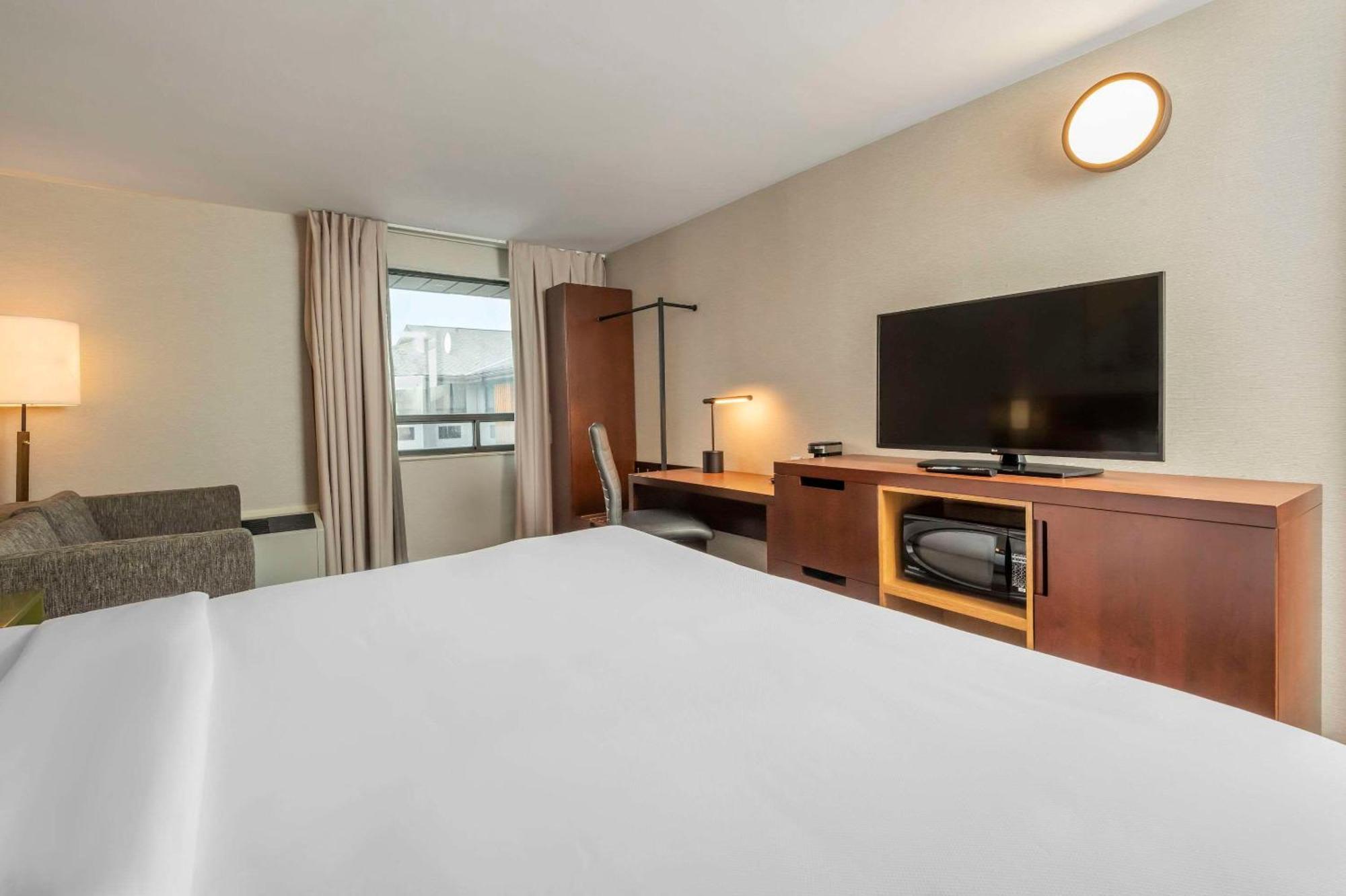 Comfort Inn Hamilton Bagian luar foto