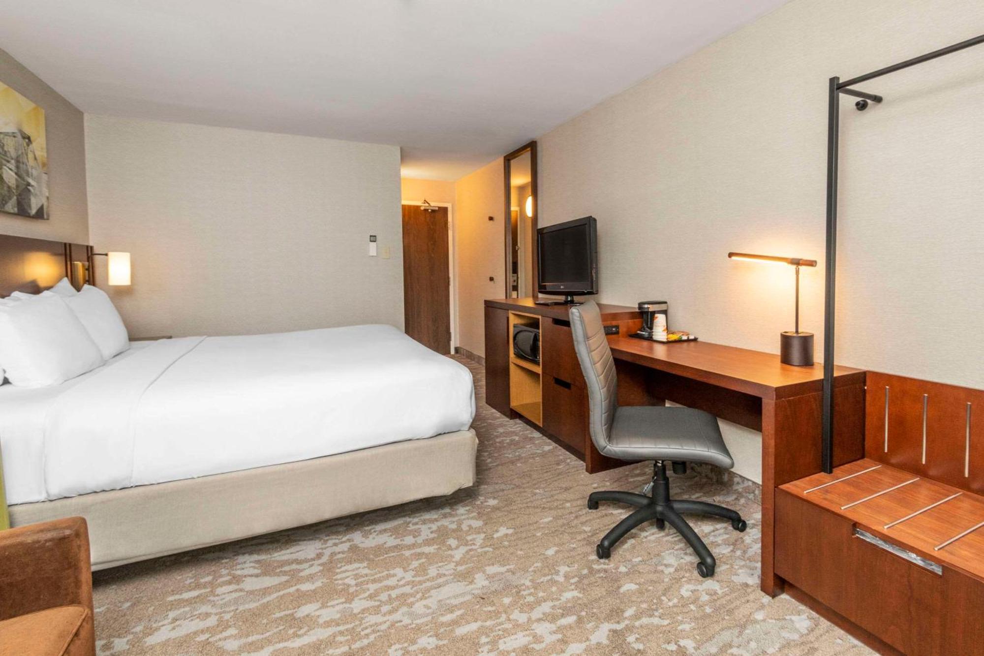 Comfort Inn Hamilton Bagian luar foto