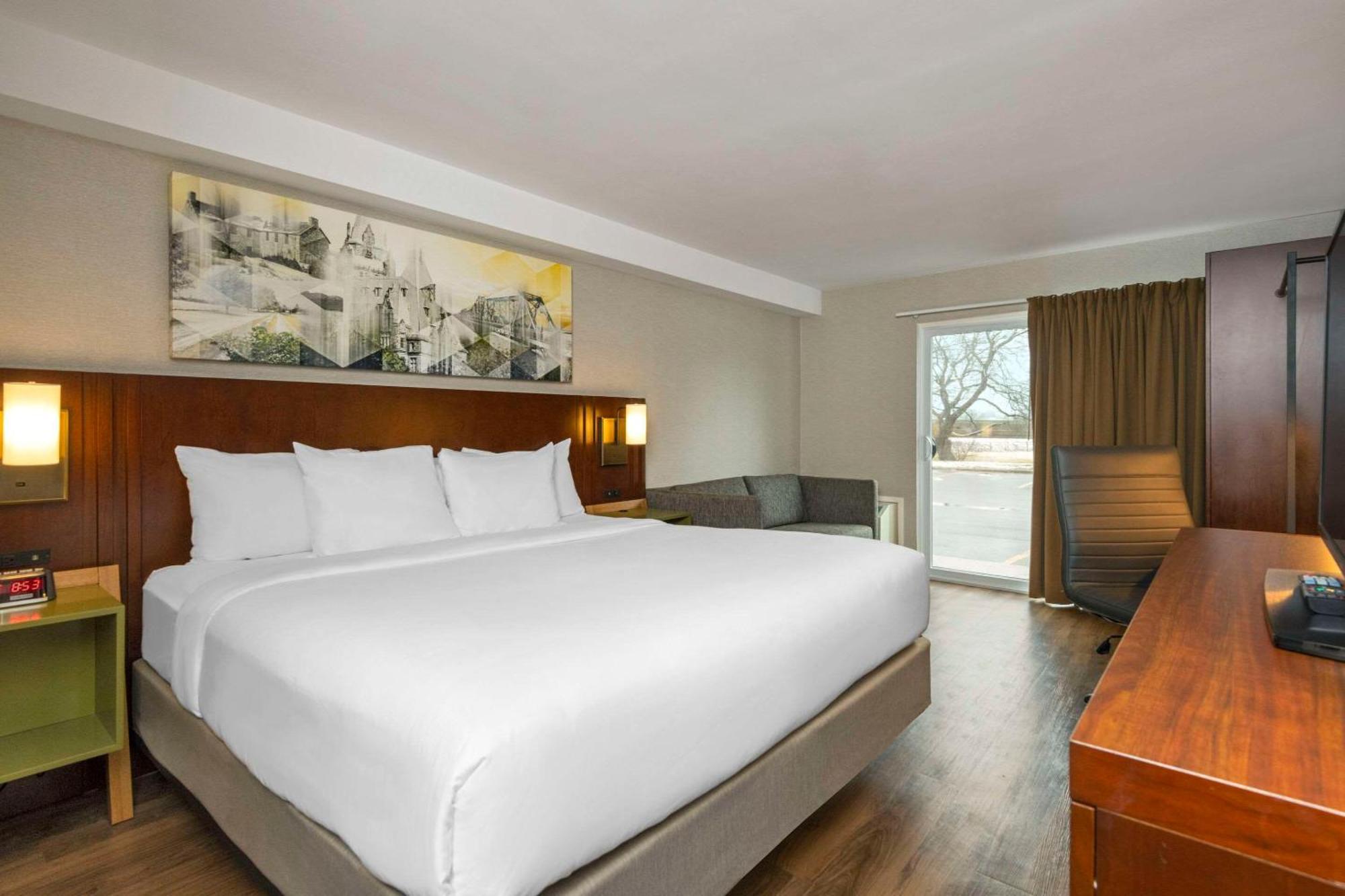 Comfort Inn Hamilton Bagian luar foto