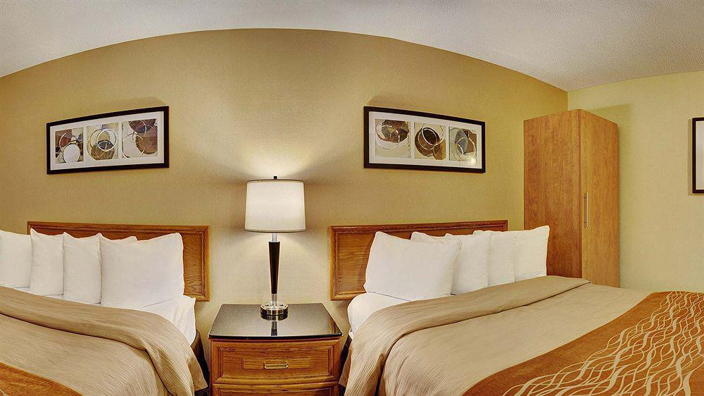 Comfort Inn Hamilton Bagian luar foto